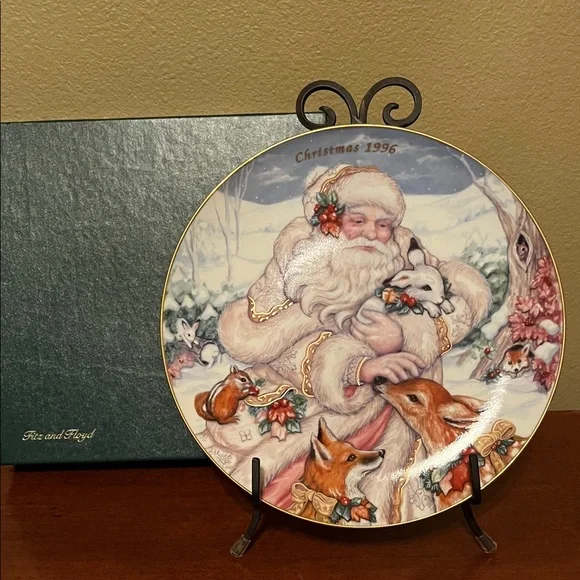 Fitz and Floyd Vintage, Santa with Animals Plate, 1996 - Picture 1 of 8